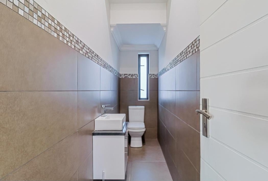 3 Bedroom Property for Sale in Ifafi North West